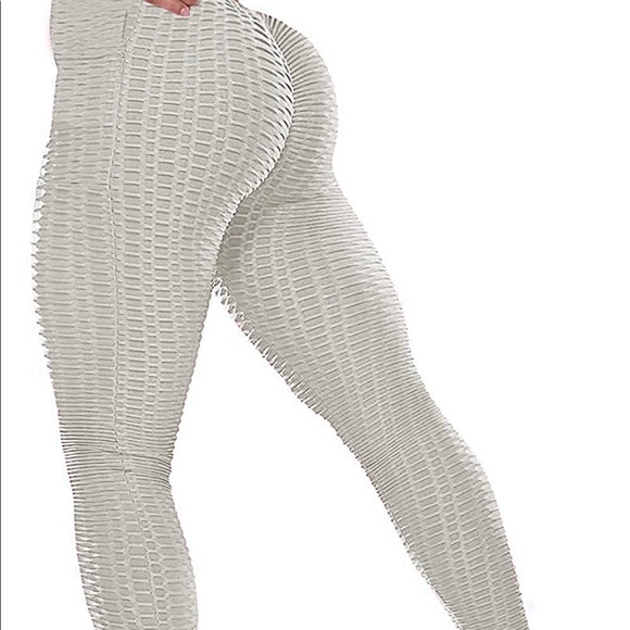 Famous TikTok Leggings, Yoga Pants for Women, Booty - Picture 1 of 8